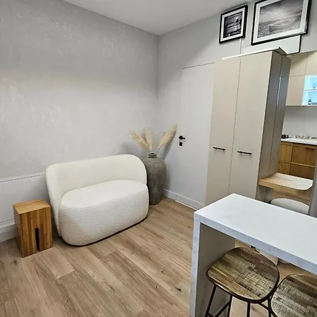 Blue Haven Studio, Rezerva Acum Cu Design Interior Pe Comanda, Incalzire Pardoseala, Apa Filtrata, Cafea, Ceai, Parcare Publica Gratuita Apartament