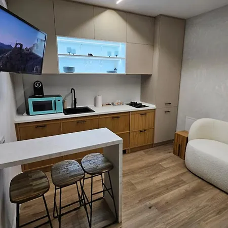 Blue Haven Studio, Rezerva Acum Cu Design Interior Pe Comanda, Incalzire Pardoseala, Apa Filtrata, Cafea, Ceai, Parcare Publica Gratuita Apartament Craiova