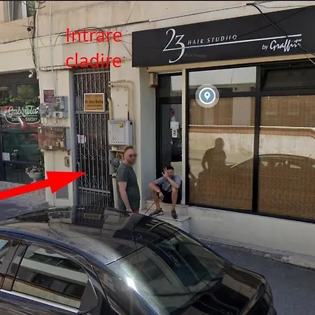 Apartment Blue Haven, Ultracentral, Rezerva Cu Incalzire Prin Pardoseala, Design Interior Pe Comanda, Apa Filtrata, Cafea, Ceai, Parcare Publica Gratuita Craiova