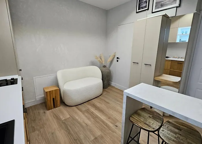 Blue Haven, Ultracentral, Rezerva Cu Incalzire Prin Pardoseala, Design Interior Pe Comanda, Apa Filtrata, Cafea, Ceai, Parcare Publica Gratuita Craiova