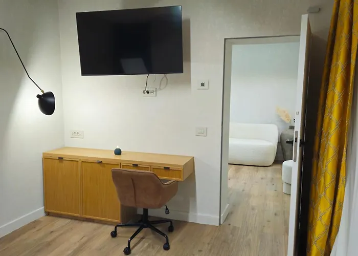 Appartamento Blue Haven, Ultracentral, Rezerva Cu Incalzire Prin Pardoseala, Design Interior Pe Comanda, Apa Filtrata, Cafea, Ceai, Parcare Publica Gratuita